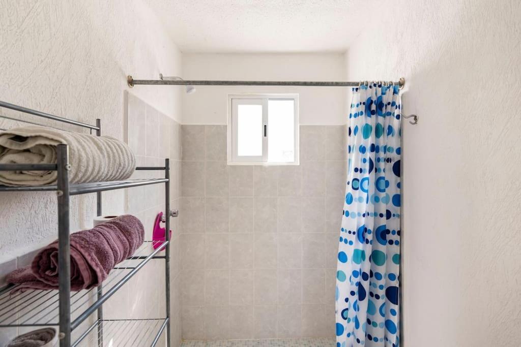 Micro Studio Perfect For Backpackers, Couples, 3 Min Drive To Playa El Nino Cancún Exteriör bild